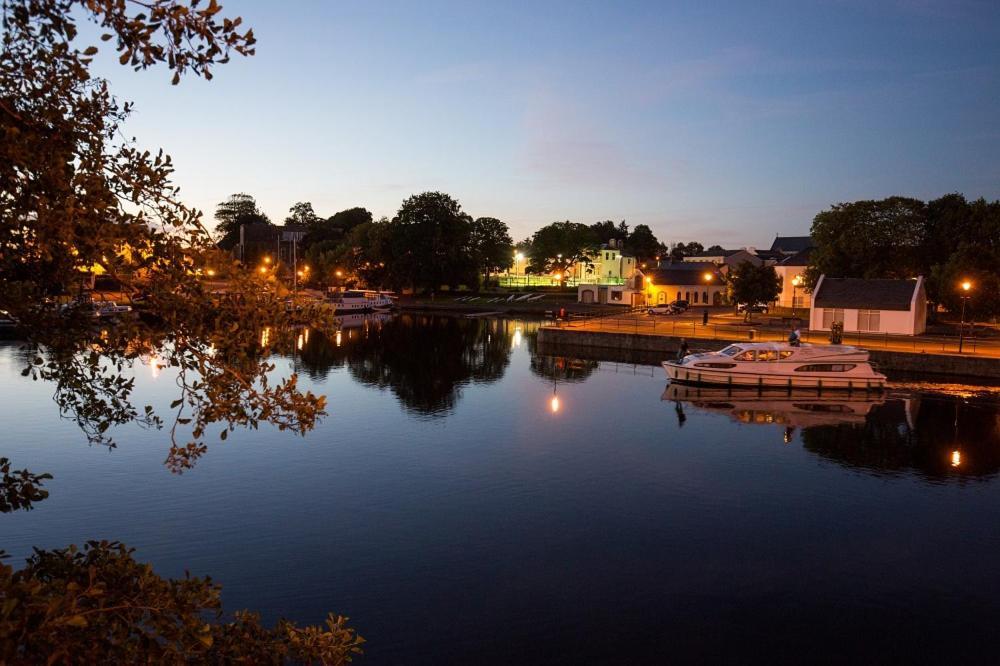 Hartley House B&B Carrick-on-Shannon Екстер'єр фото